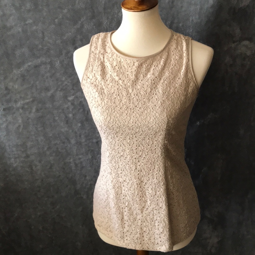 Banana Republic Lace Sleeveless Blouse Size 2